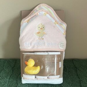 Chick Pea Hooded Bath Towel Set Pink Yellow Duck Washcloths NEW!